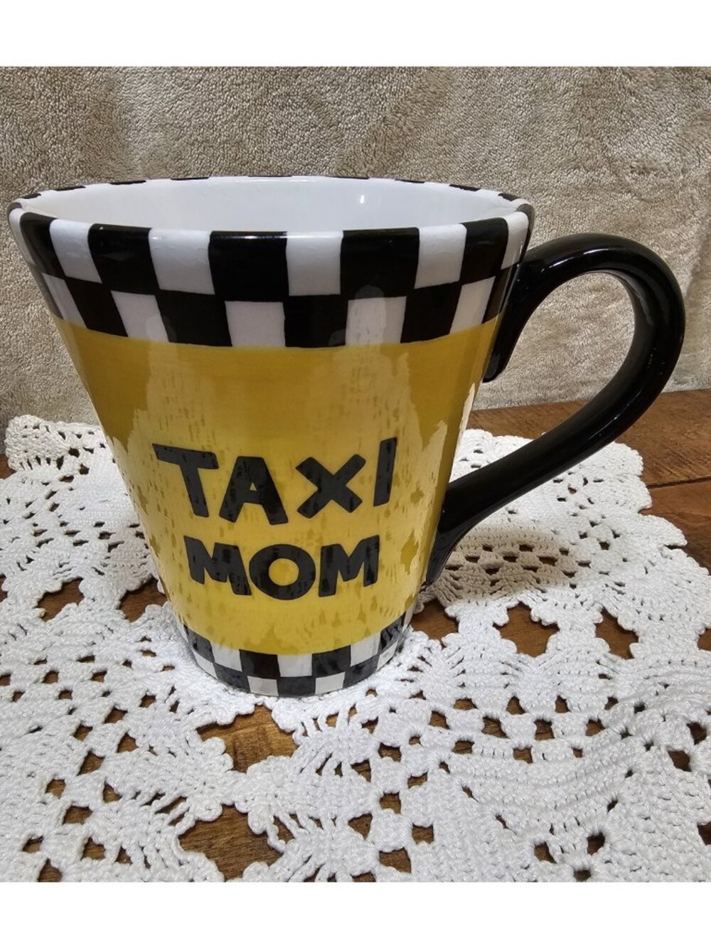 Sonoma Lifestyle  Yellow / Black and White Checkered Taxi Mom Coffee/Tea Mug